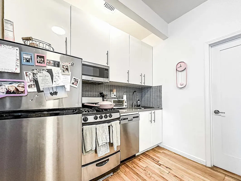 360 3rd Avenue - Photo 4