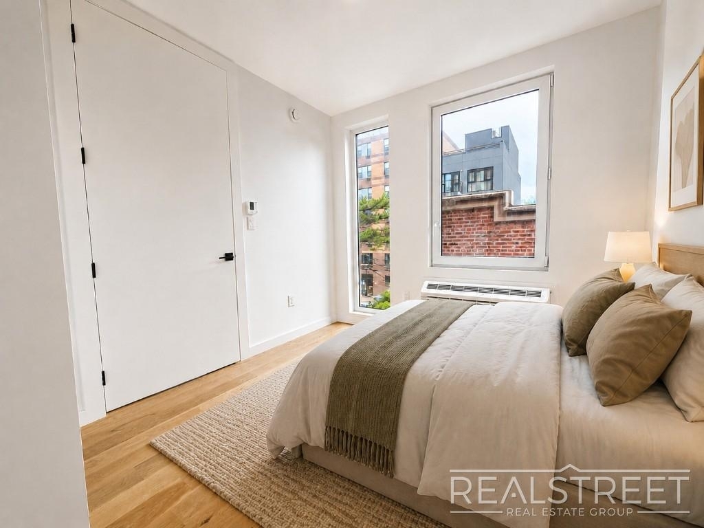 972 Bushwick Avenue - Photo 4