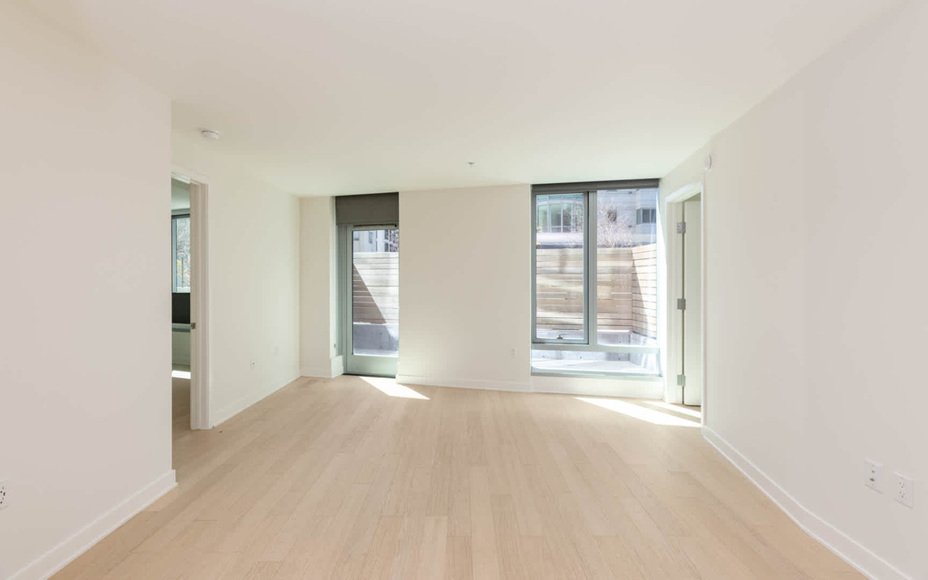 340 Fremont St - Photo 13