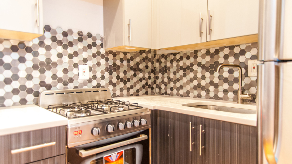 1128 Willoughby Ave 11237 - Photo 0