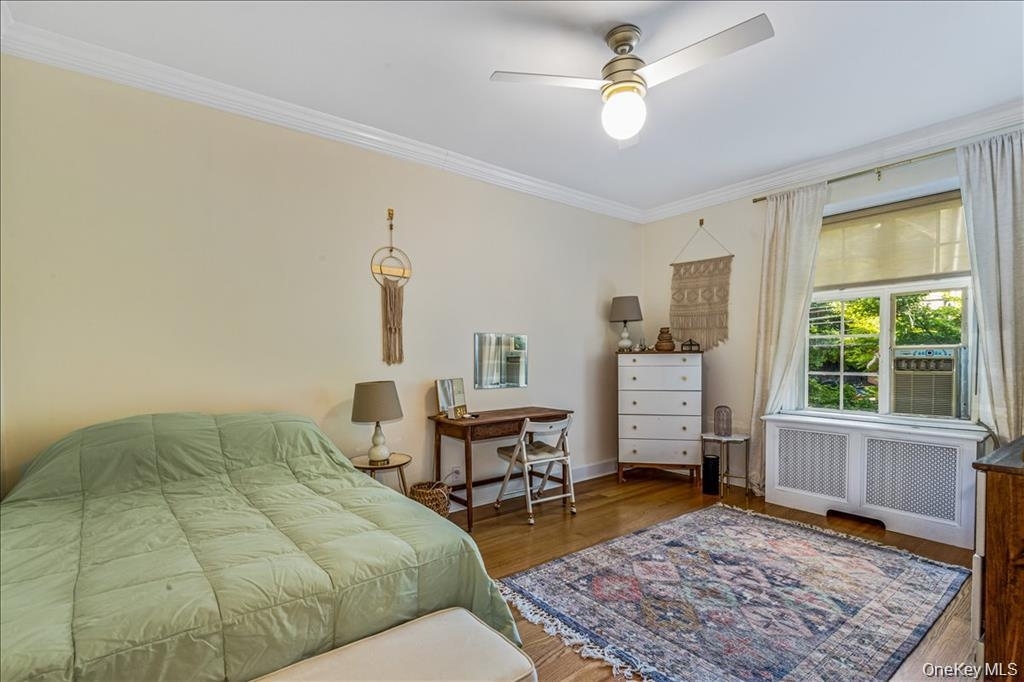Douglaston Parkway - Photo 15