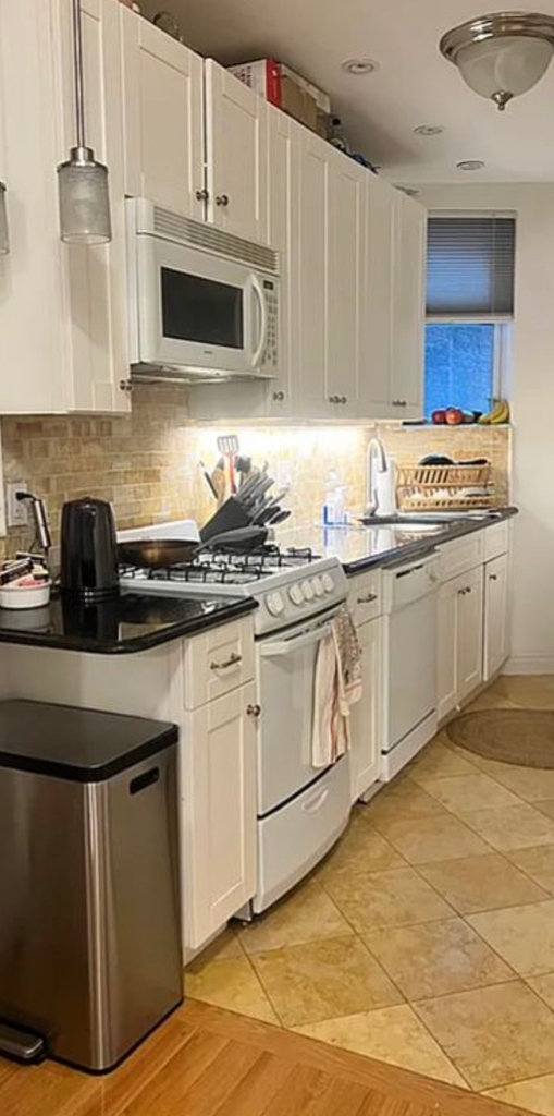 401 East 90th Street - Photo 4