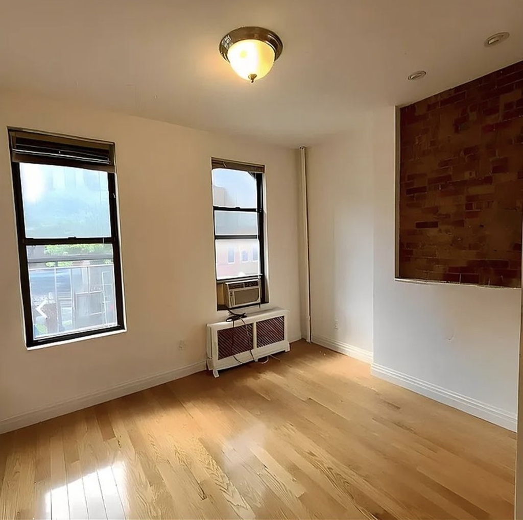 401 East 90th Street - Photo 3