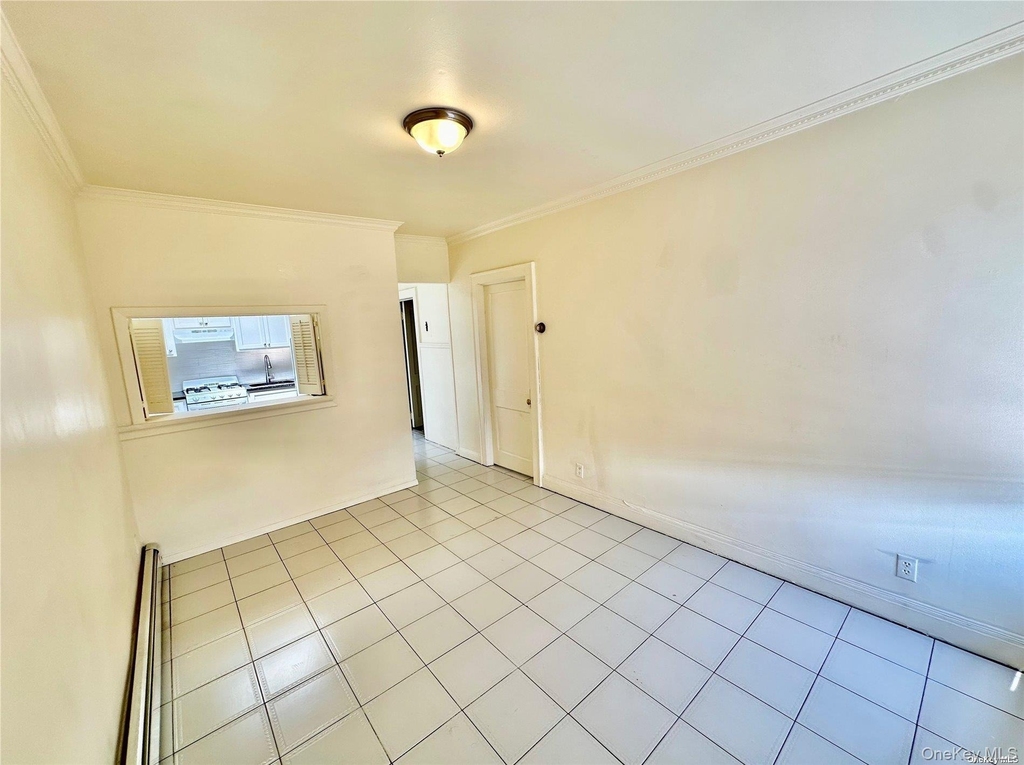918 Hempstead Turnpike - Photo 5