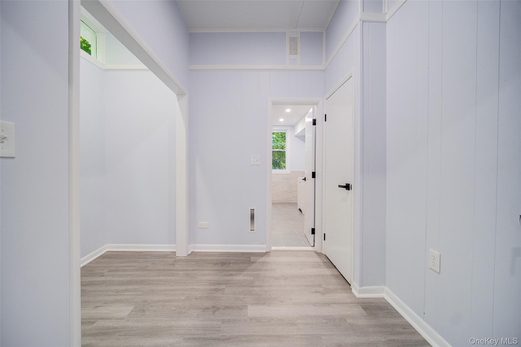 219 Benedict Road - Photo 13