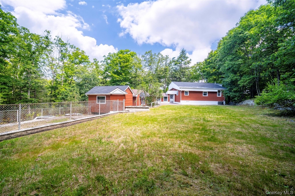 219 Benedict Road - Photo 42