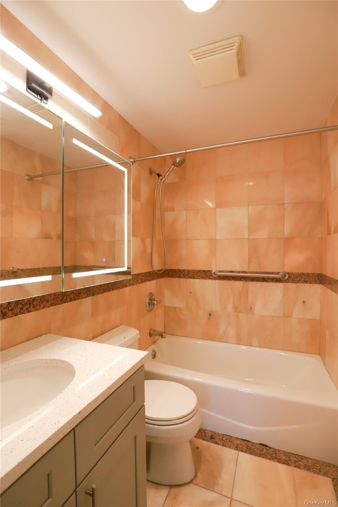 41-05 College Point Boulevard - Photo 7