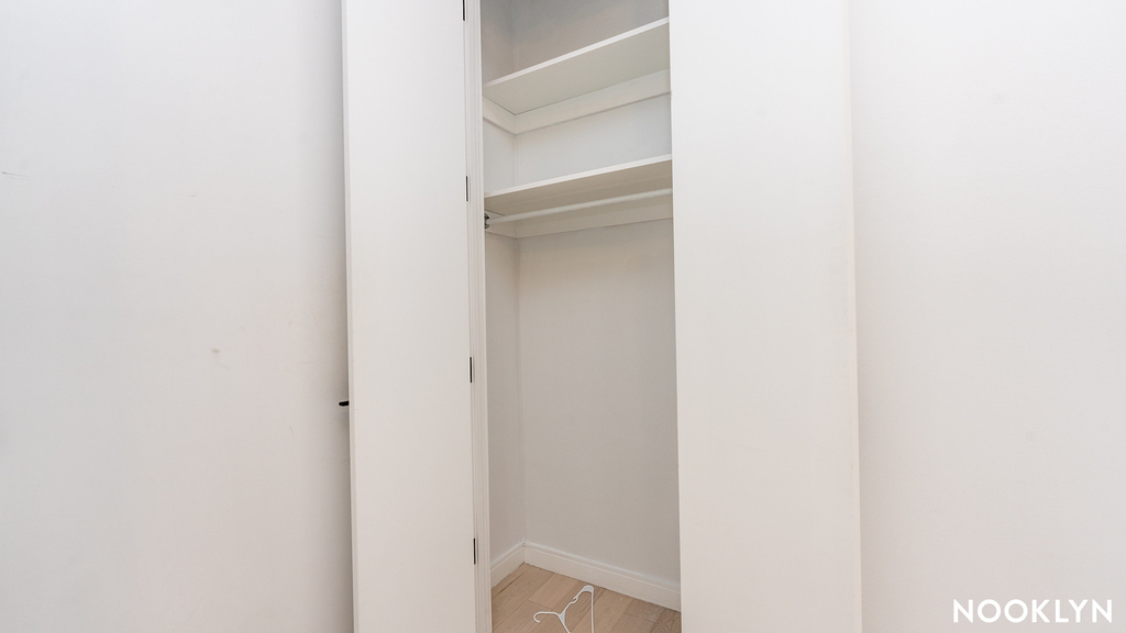 978 Kent Ave 11205 - Photo 3