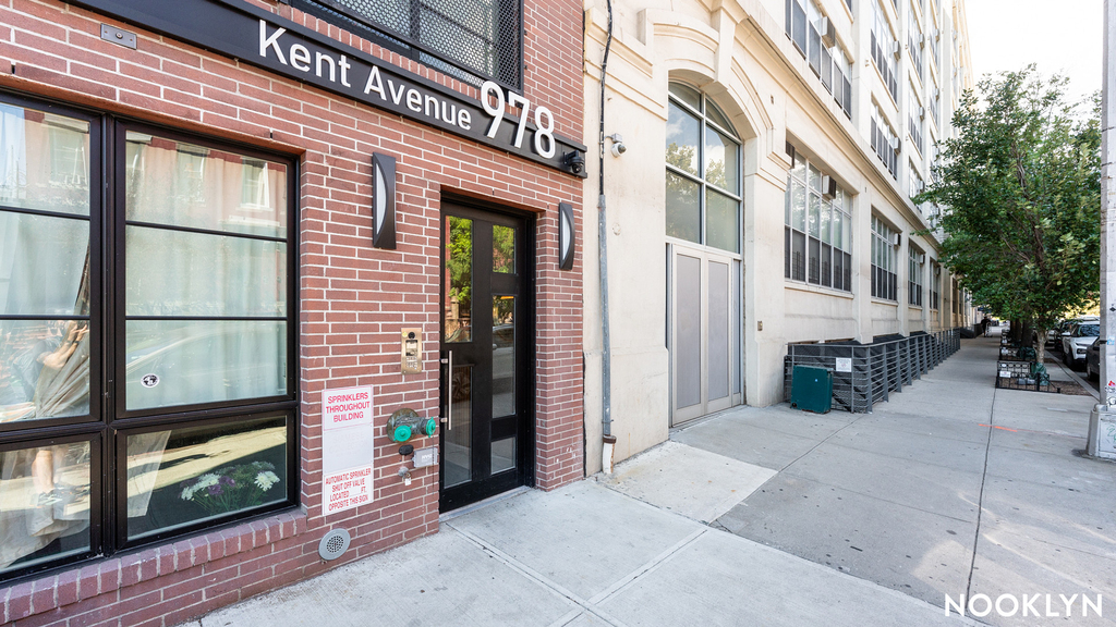 978 Kent Ave 11205 - Photo 16
