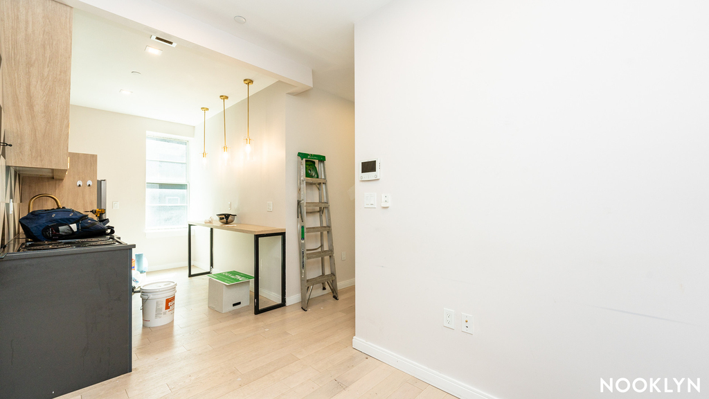 978 Kent Ave 11205 - Photo 8
