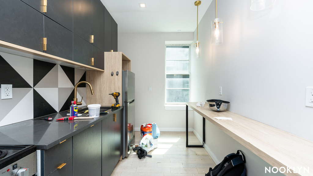 978 Kent Ave 11205 - Photo 12