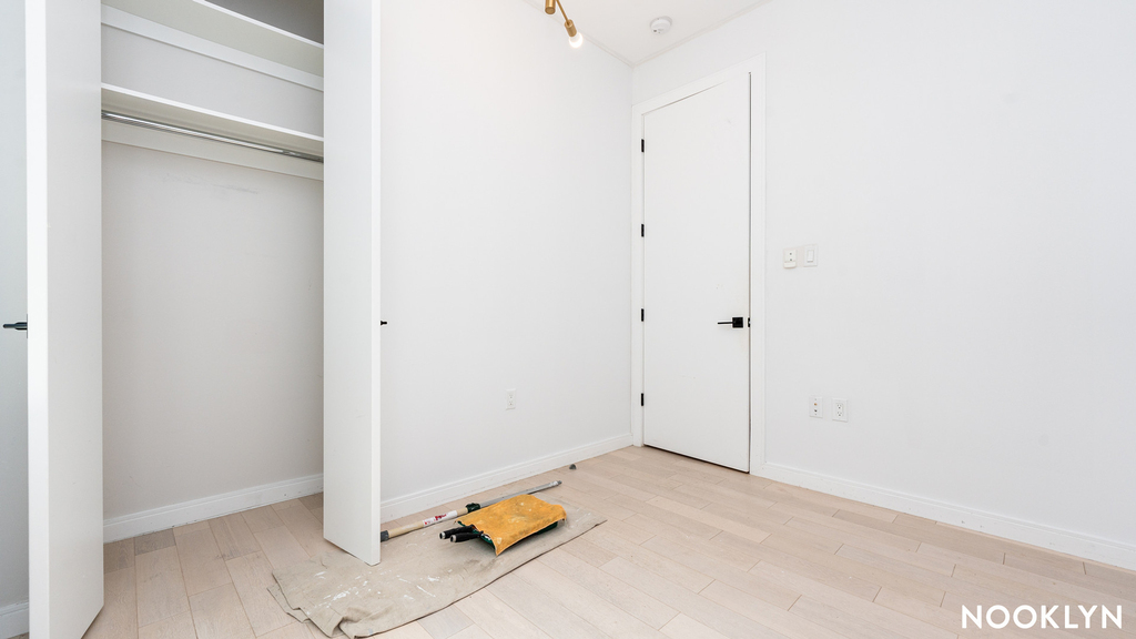 978 Kent Ave 11205 - Photo 5