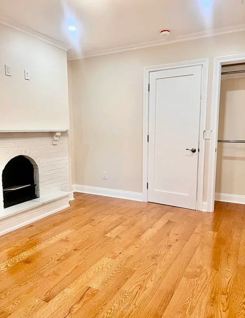 1636 3rd Avenue - Photo 3