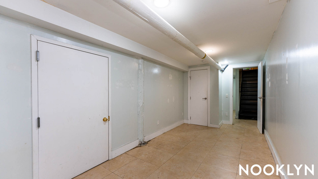 86 Menahan St  11221 - Photo 14
