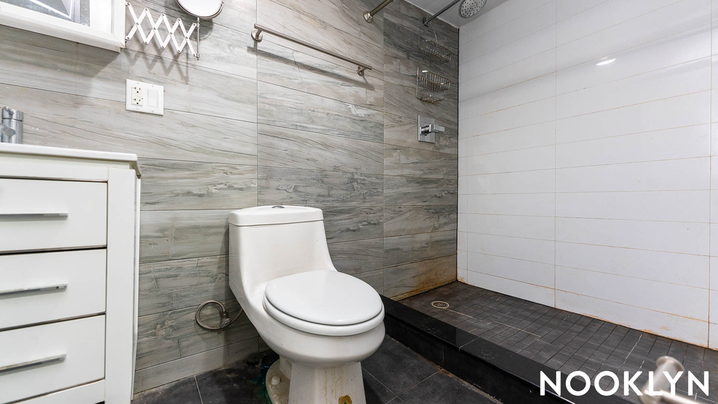 86 Menahan St  11221 - Photo 12
