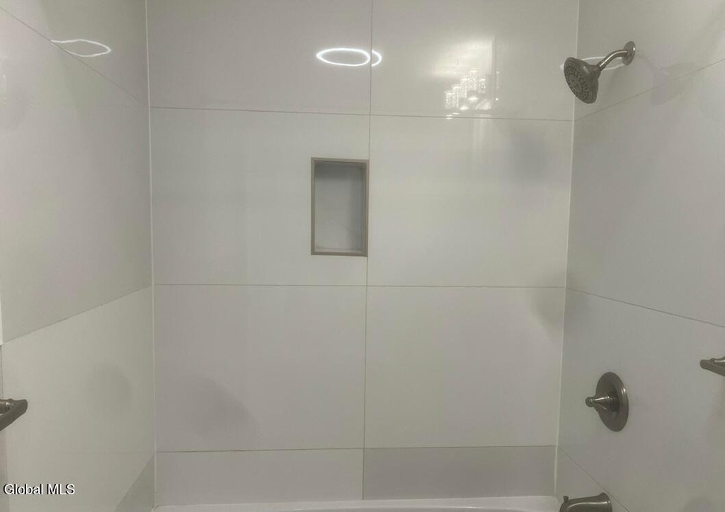 5 Broadway - Photo 21
