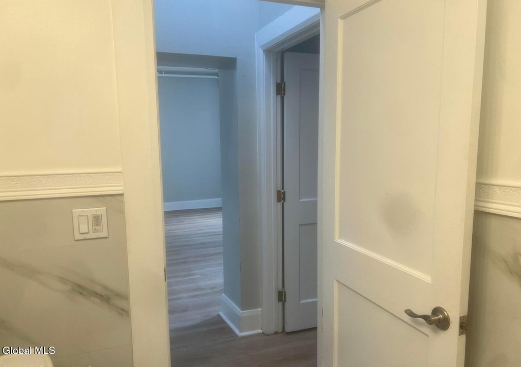 5 Broadway - Photo 12