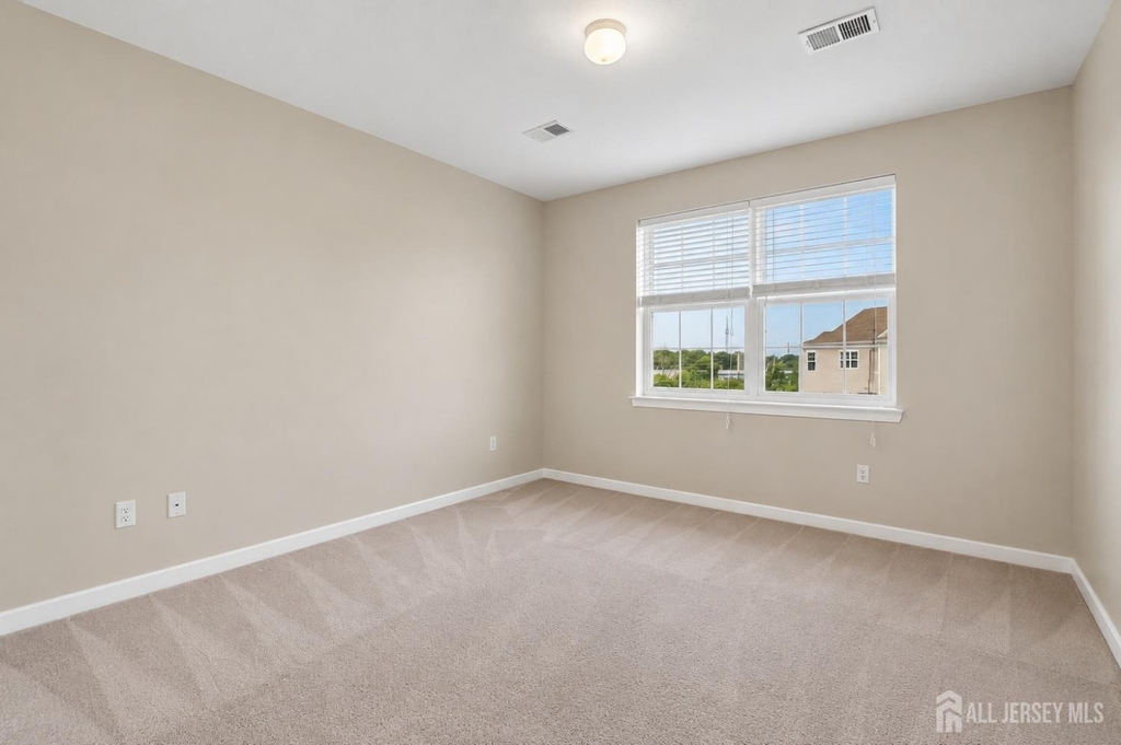 347 Pond Lane - Photo 12