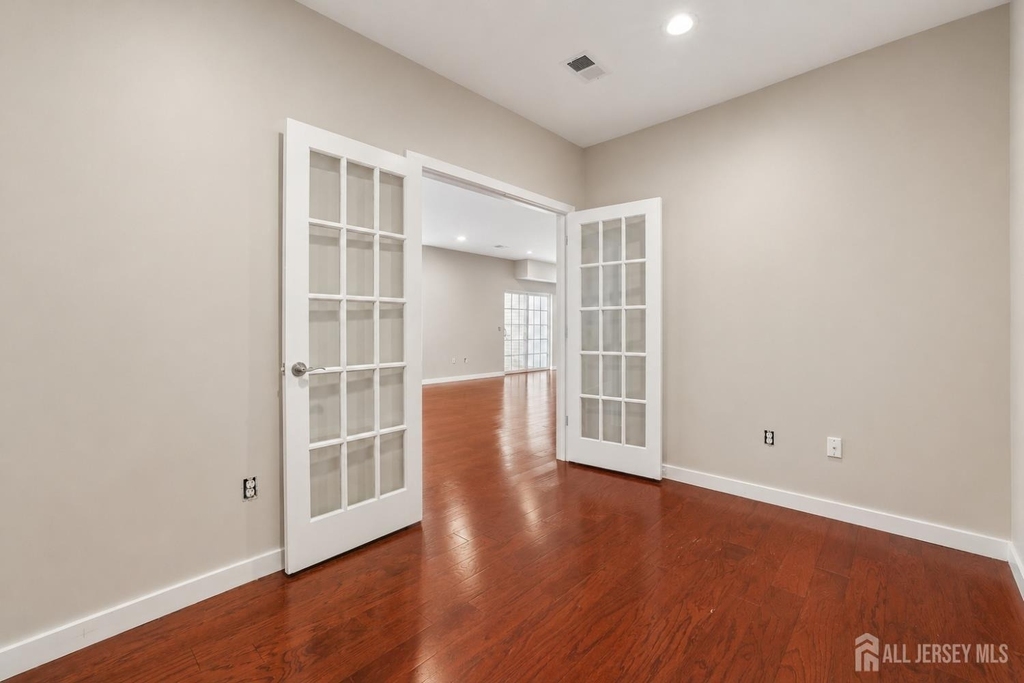 347 Pond Lane - Photo 13