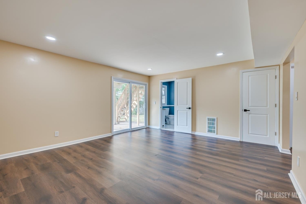 134 Frank Street - Photo 13