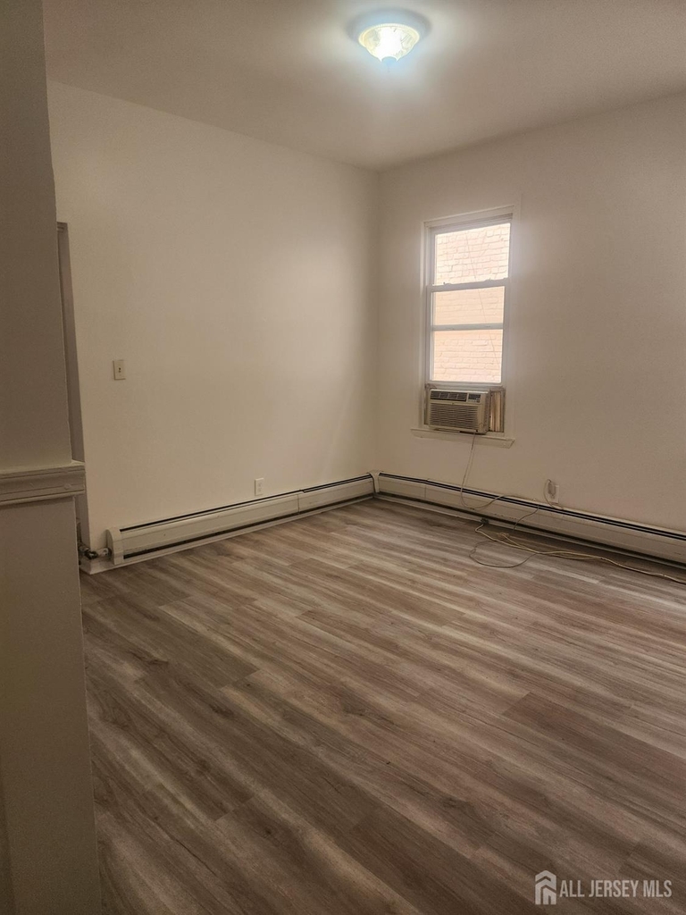 149 Lewis Street - Photo 4