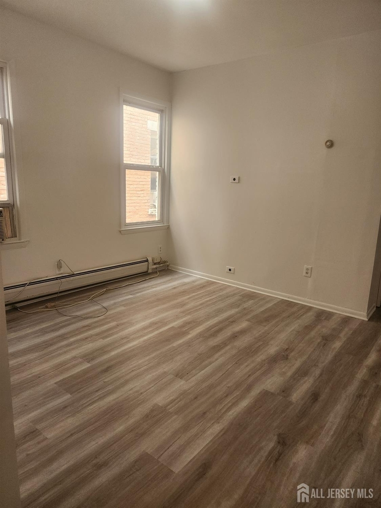 149 Lewis Street - Photo 2