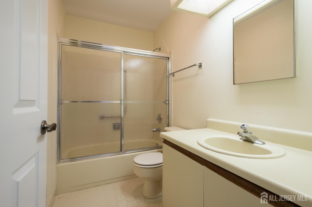 122-f Concordia Circle - Photo 14