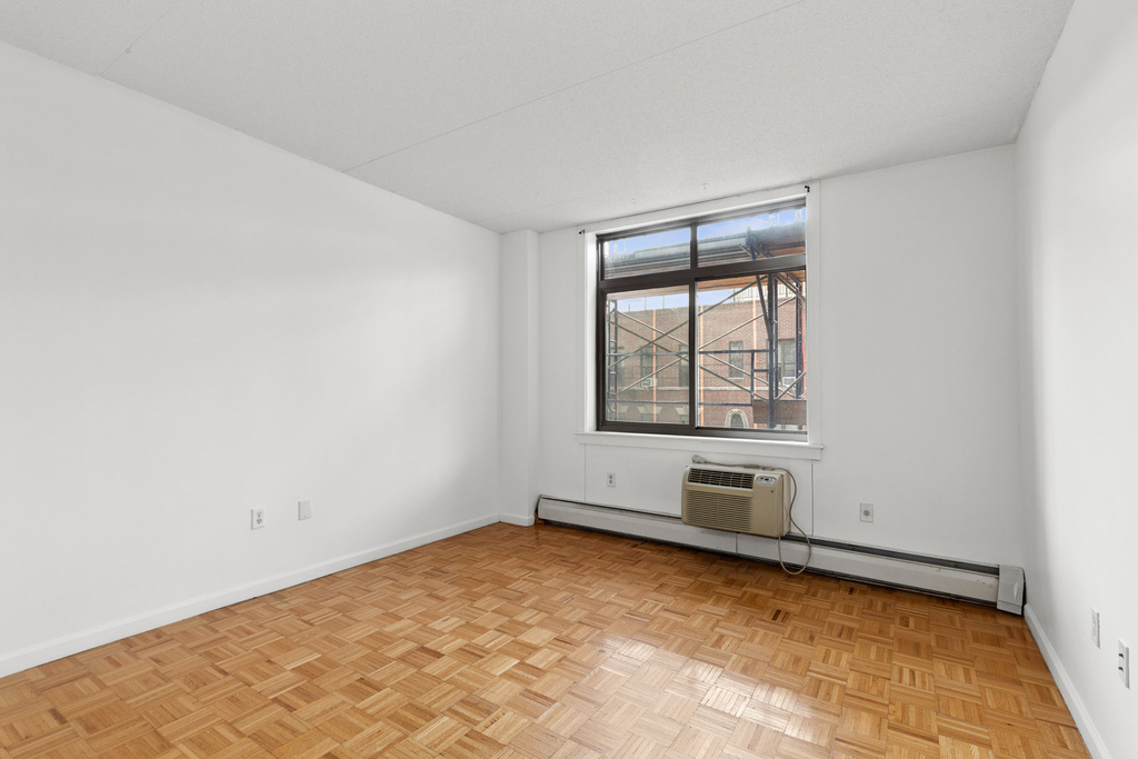 102 Bradhurst Avenue - Photo 6