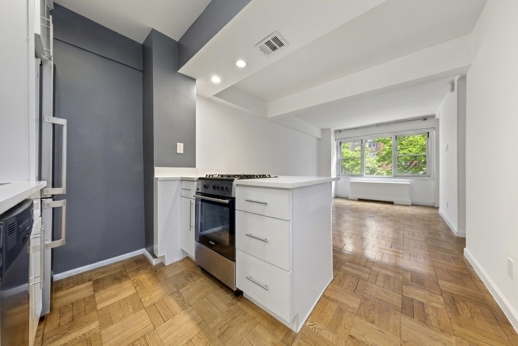 210 E 63rd Street - Photo 1