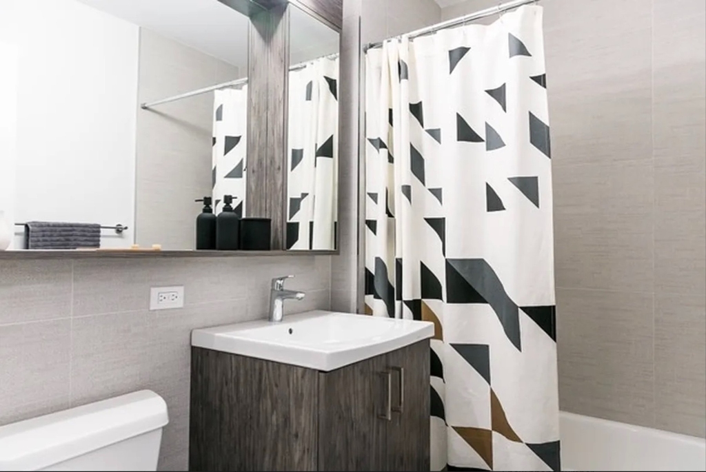 345 E 94th Street - Photo 9