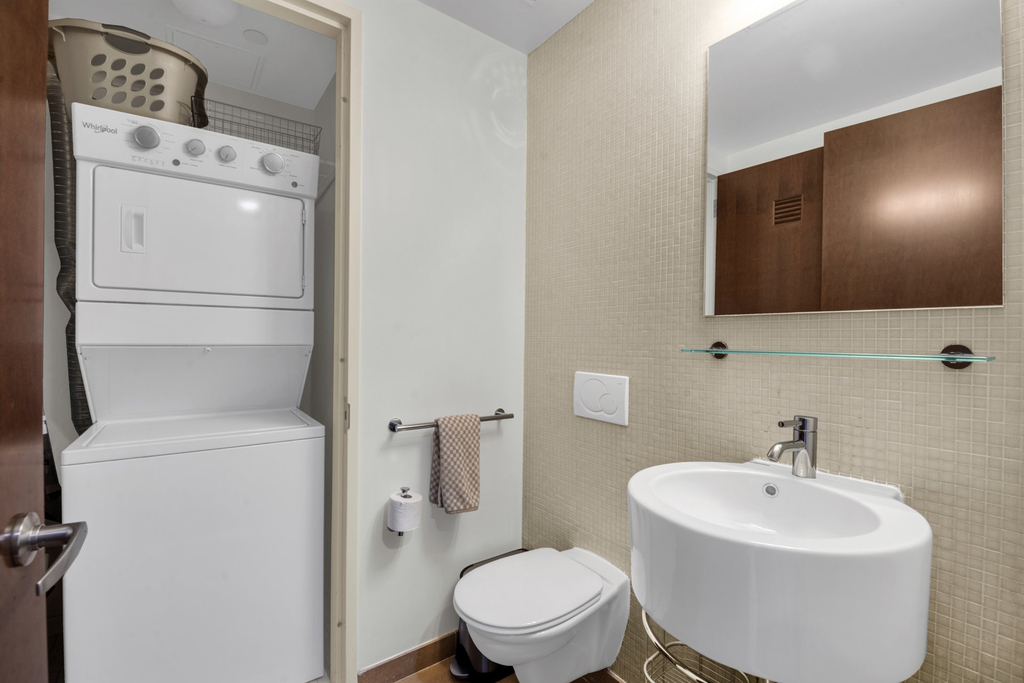 462 W 58th Street - Photo 19