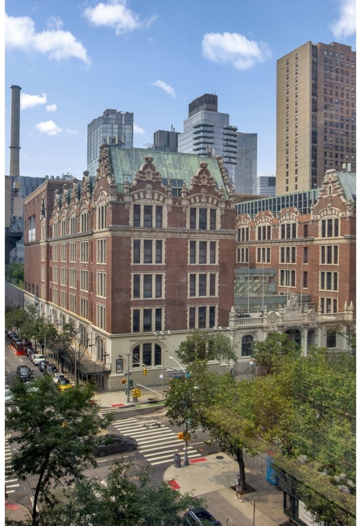 462 W 58th Street - Photo 22