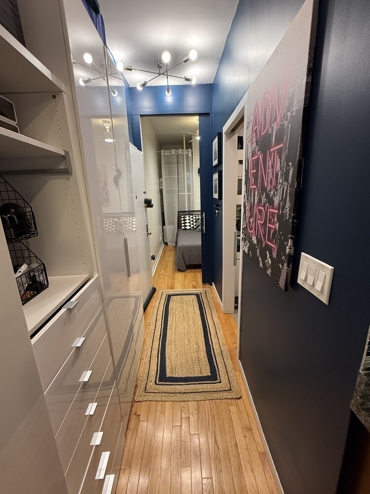 438 W 49th Street - Photo 8
