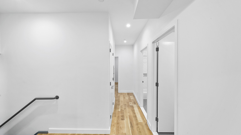 252 S 3rd St 11211 - Photo 14