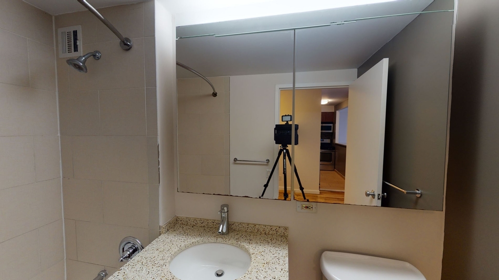 120 W. 21st - Photo 4