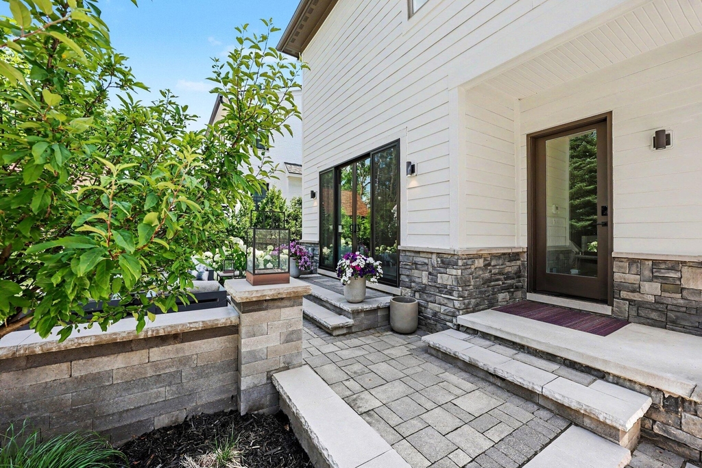 484 Park Street - Photo 108