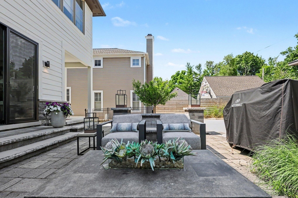 484 Park Street - Photo 7