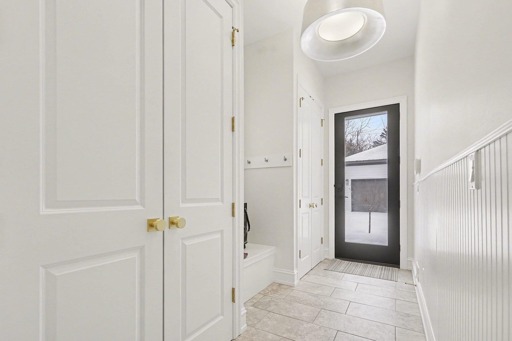 484 Park Street - Photo 56