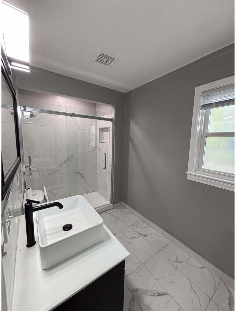 23384 Tawas Avenue - Photo 2