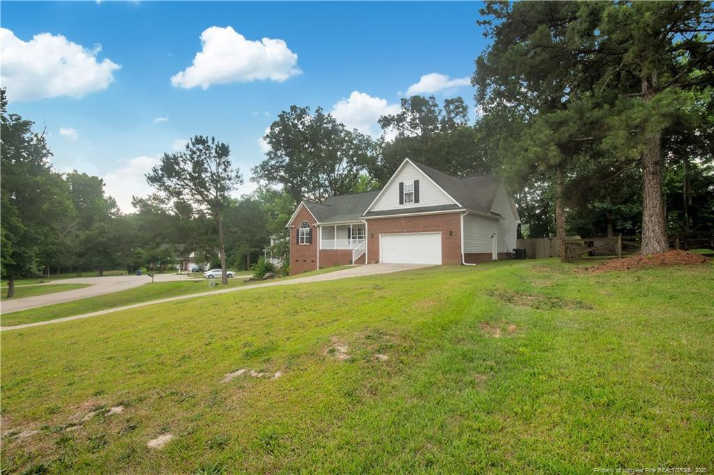 278 Oakmont Drive - Photo 2
