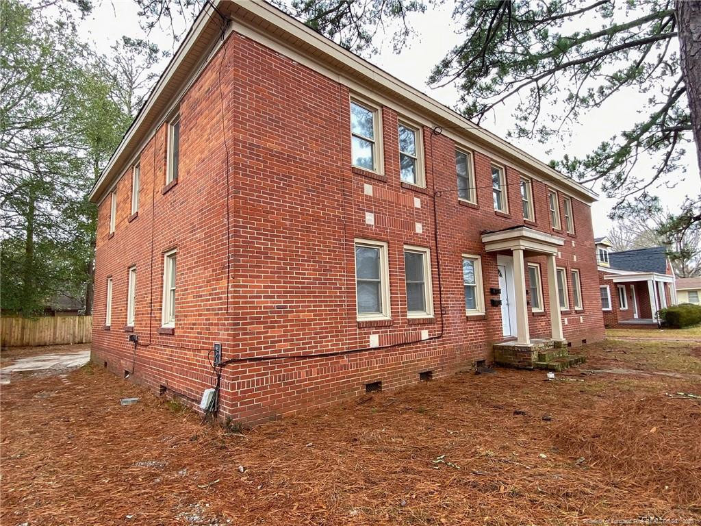 210 E 16th Street - Photo 1