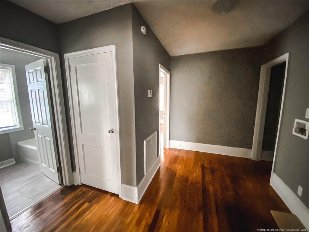 210 E 16th Street - Photo 5