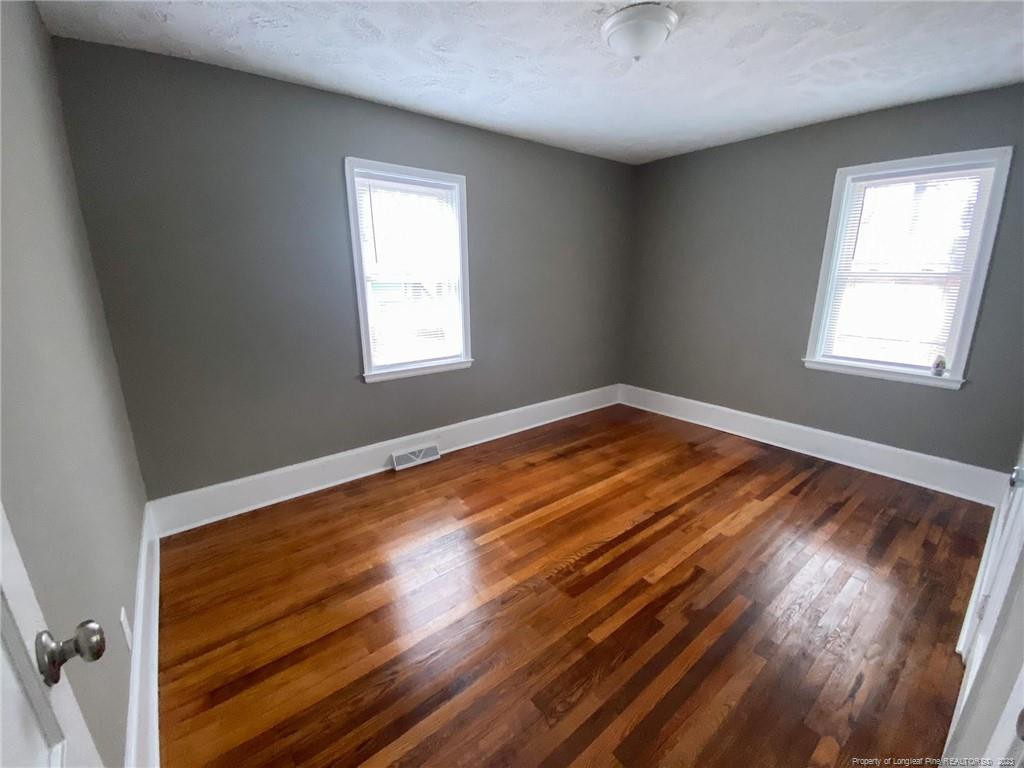 210 E 16th Street - Photo 12