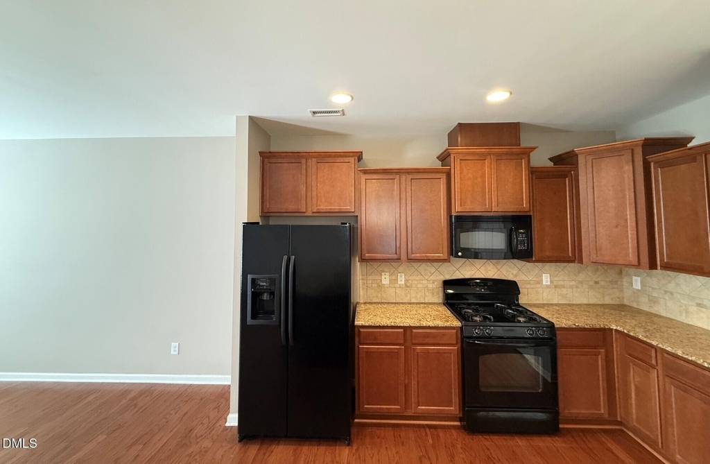 8258 Primanti Boulevard - Photo 5