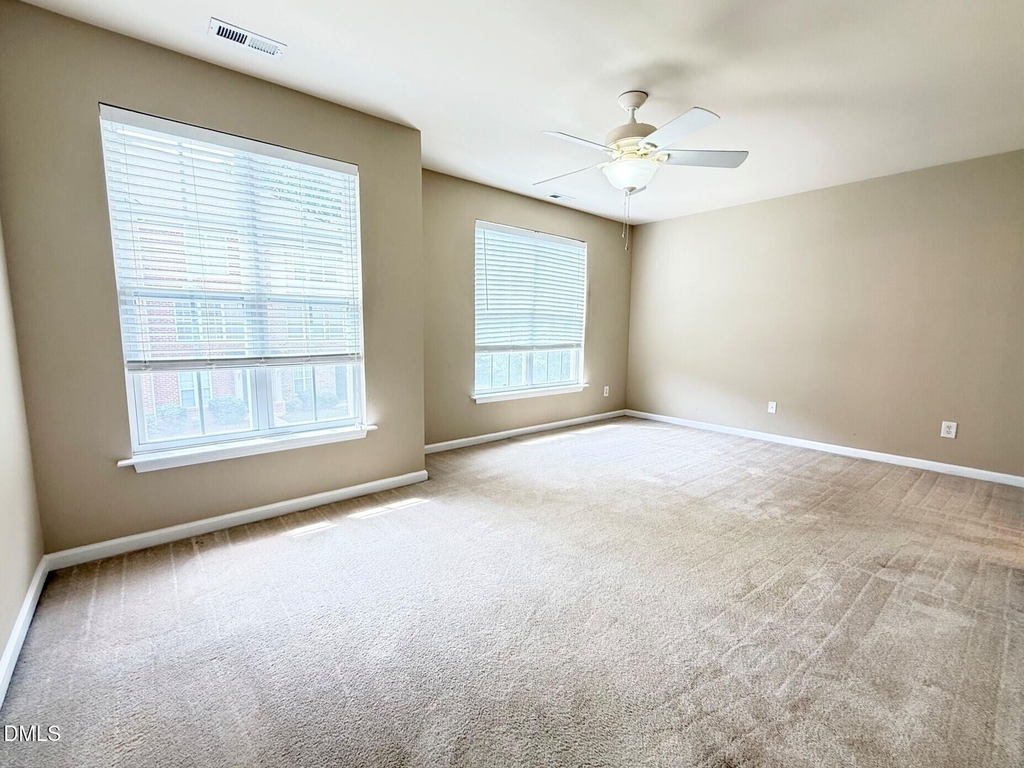 9911 Cleaver Court - Photo 13