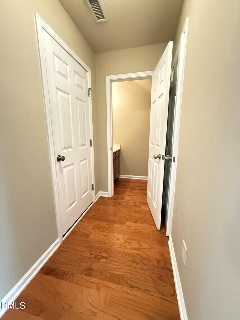 9911 Cleaver Court - Photo 9