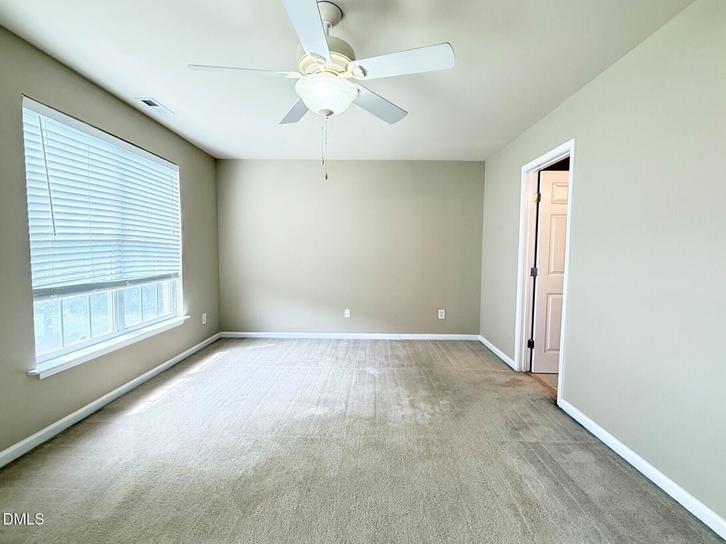 9911 Cleaver Court - Photo 14