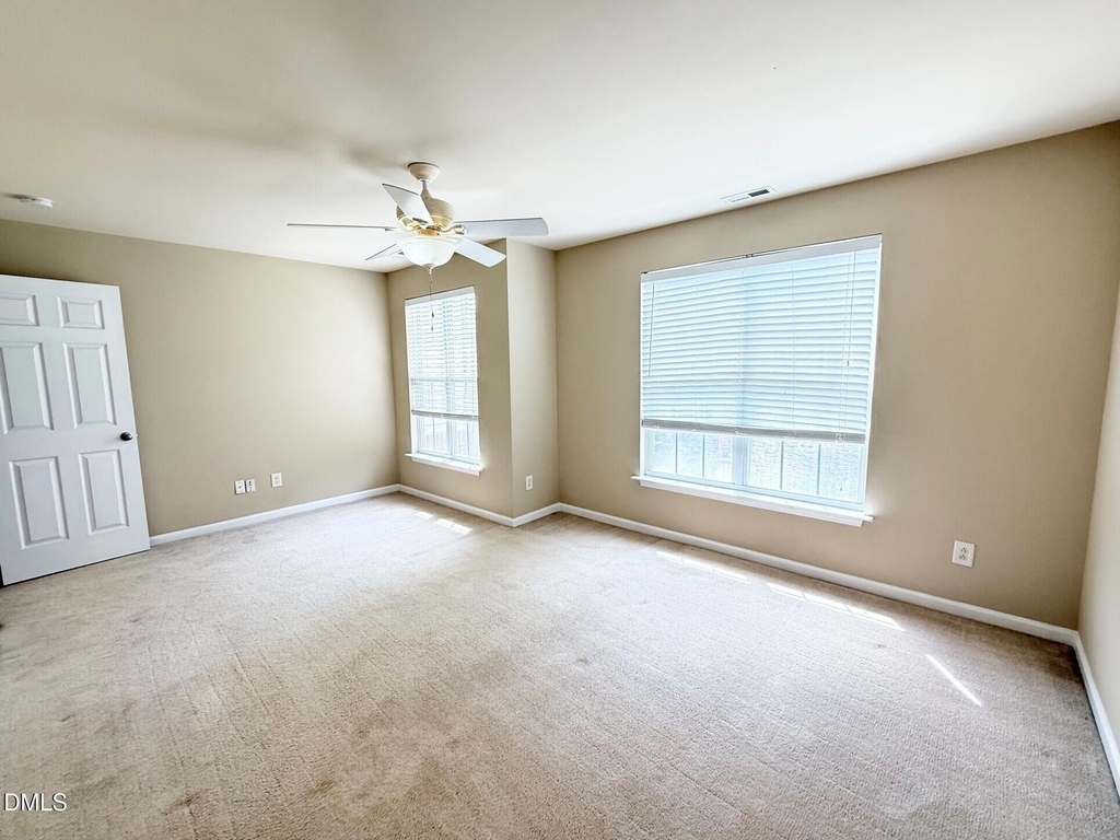 9911 Cleaver Court - Photo 15