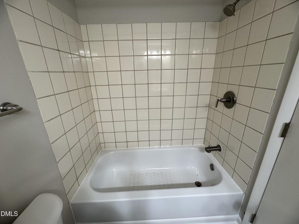 533 Pine Ridge Place - Photo 10