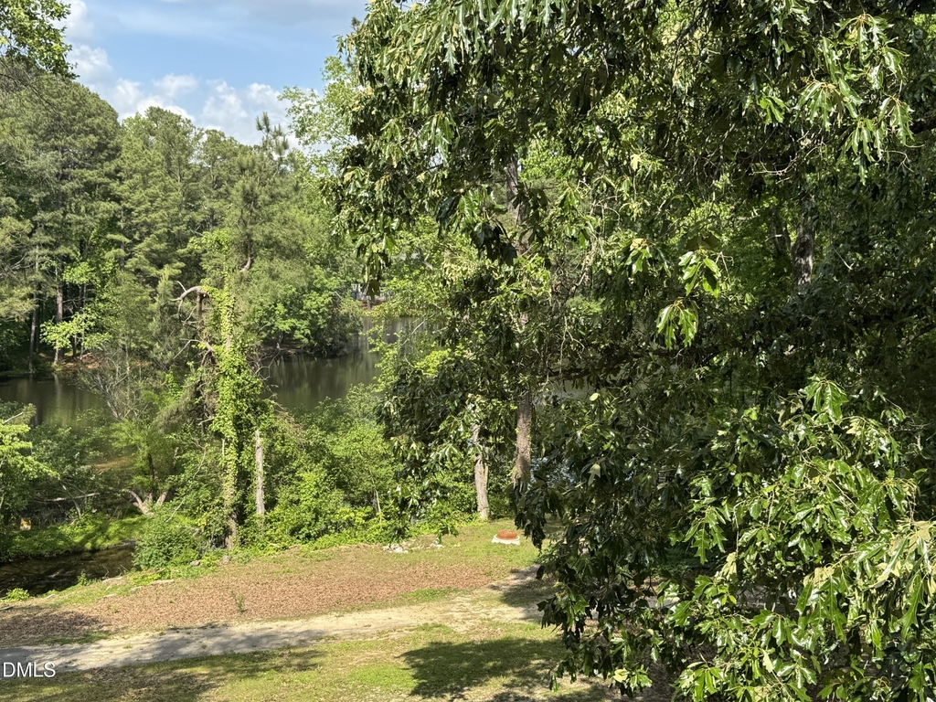 533 Pine Ridge Place - Photo 15